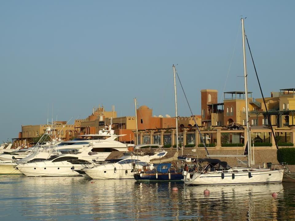 Blick vom Yachthafen Hotel Three Corners Ocean View prestige - Adults only