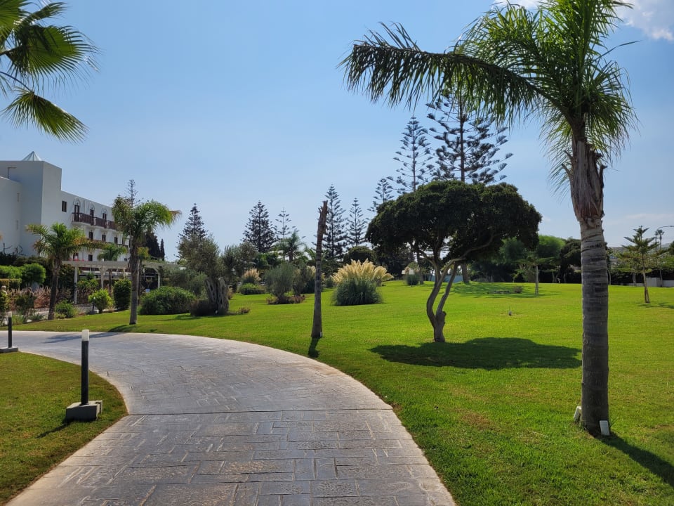 Außenansicht TUI BLUE Oceanis Beach and Spa Resort