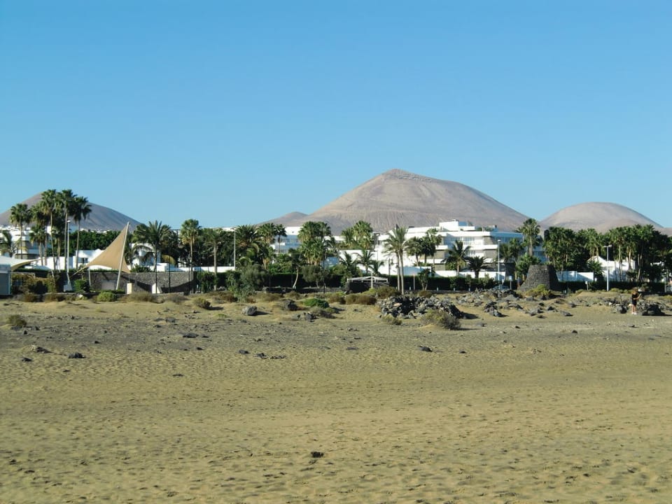 Strand vor dem Hotel RIU Paraiso Hotel Riu Paraiso Lanzarote