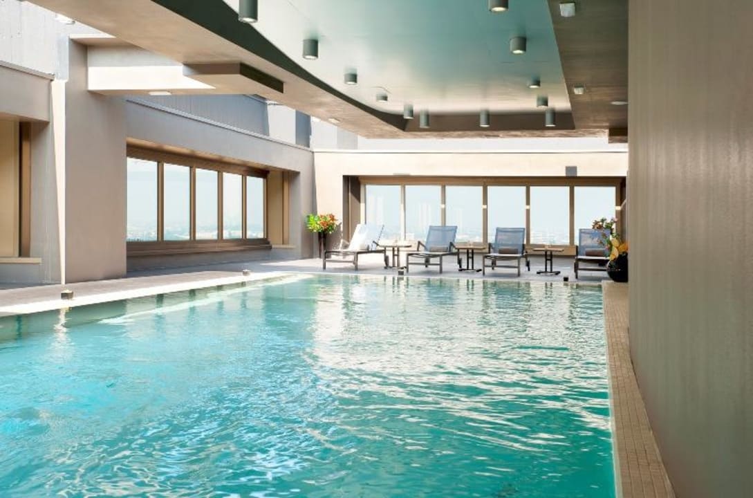 Piscina Panoramica The Hub Hotel