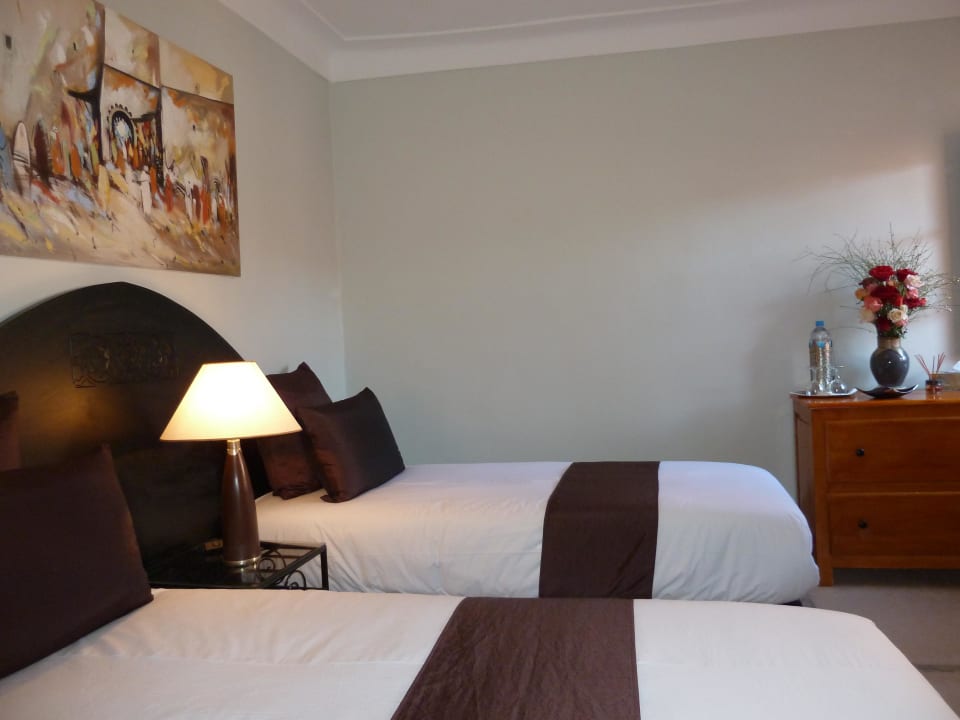 Ambre Standard Twin Room Hotel Riad Al Badia