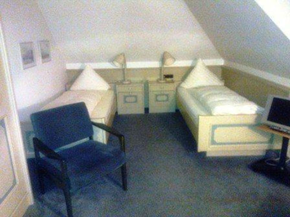 Großes Doppelbett Zimmer Hotel Rellinger Hof