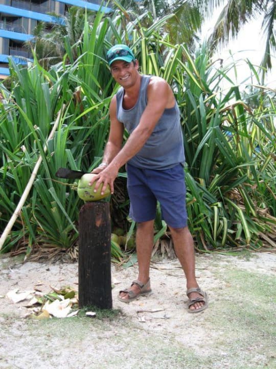 Kokosdrink am Strand Hotel Puntarena Playa Caleta