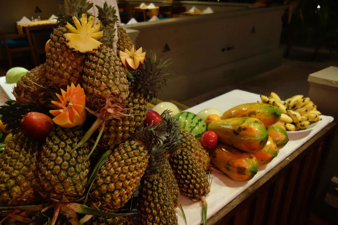 So schmeckt also frisches Obst Adaaran Select Meedhupparu Island Resort - Premium All Inclusive