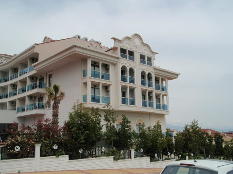 Haupteingang rechter Flügel Sultan of Side Hotel Sultan of Side