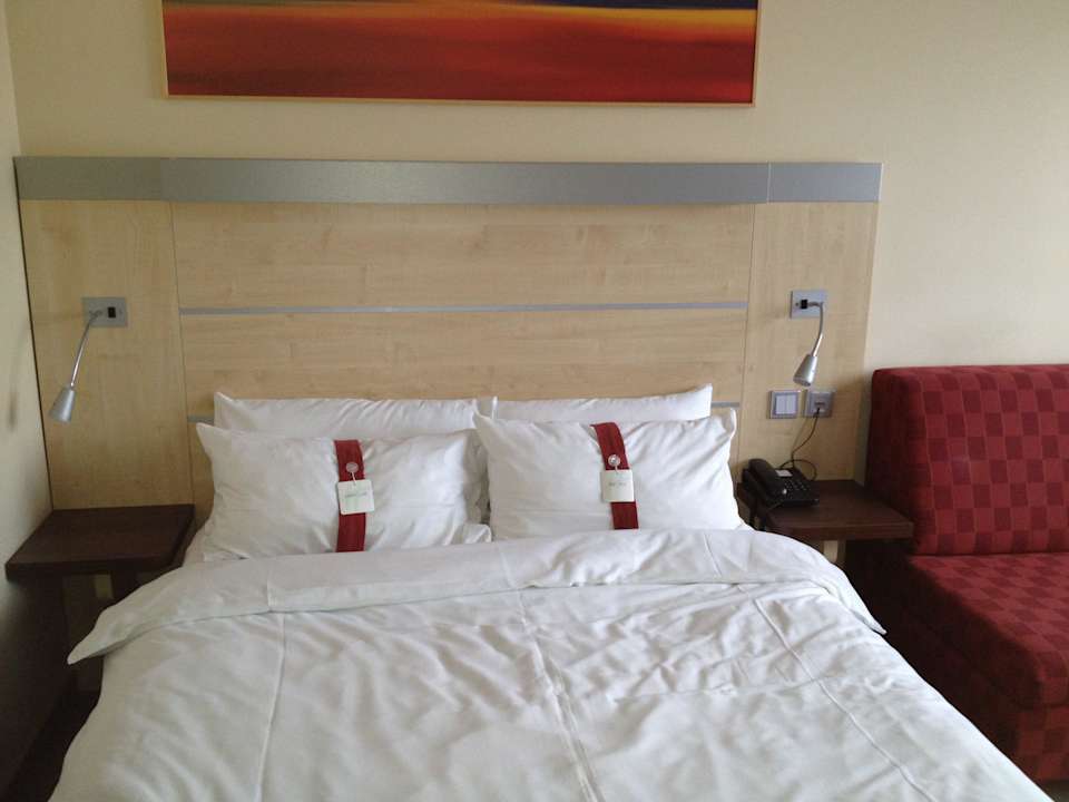 Bett Premier Inn Stuttgart Airport