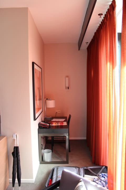 Arbeitsbereich Adina Apartment Hotel Frankfurt Neue Oper
