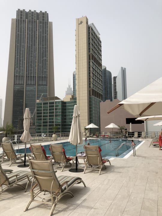 Pool Rose Rayhaan by Rotana