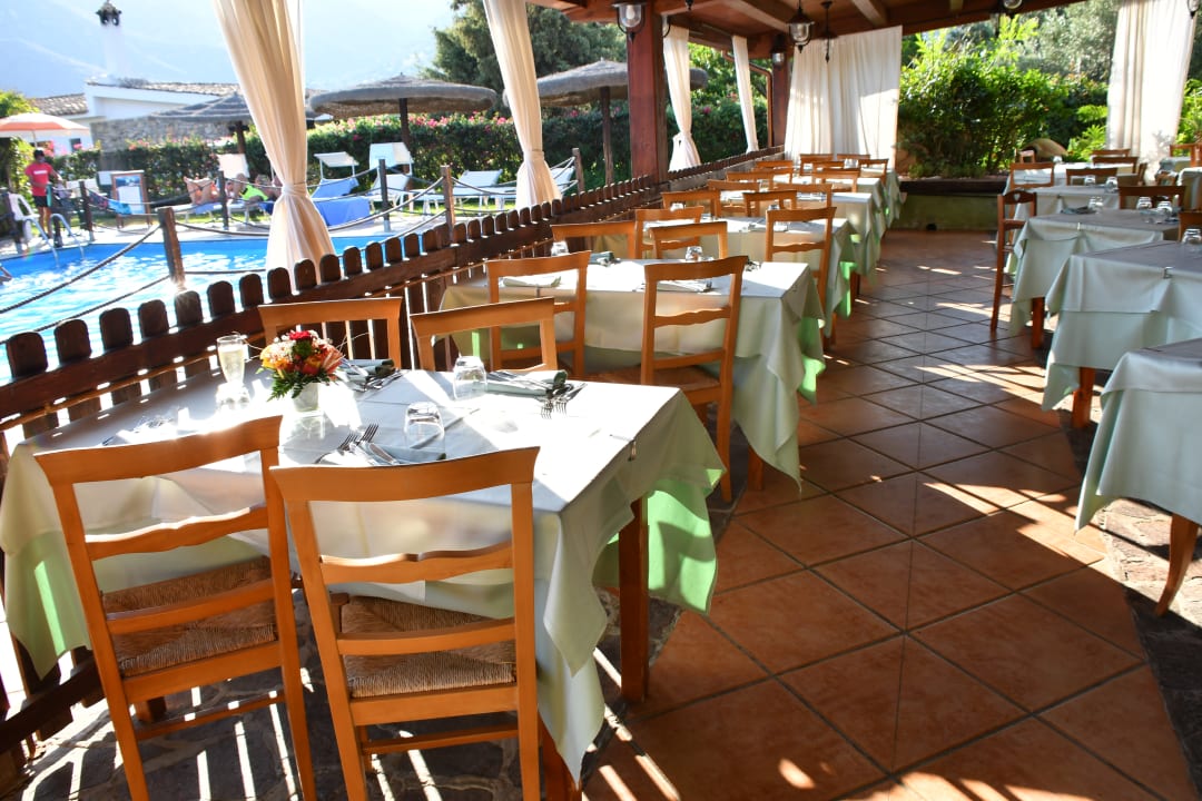 Gastro iH Hotels Villasimius Le Zagare Resort