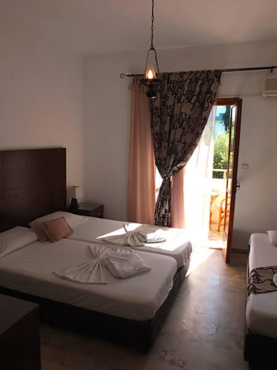 Unser Zimmer Lili Hotel