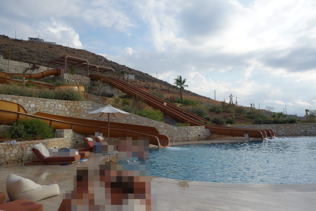 Pool The Royal Senses Resort, Curio Collection by Hilton