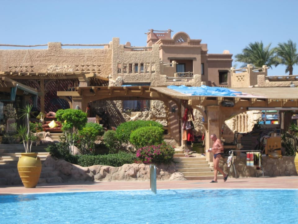 Anno 2010 Charmillion Sea Life Resort