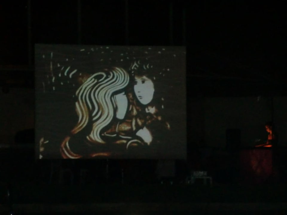 Sandmalen zur Abendshow Saturn Palace Resort Hotel