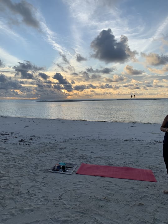 Strand Innahura Maldives Resort