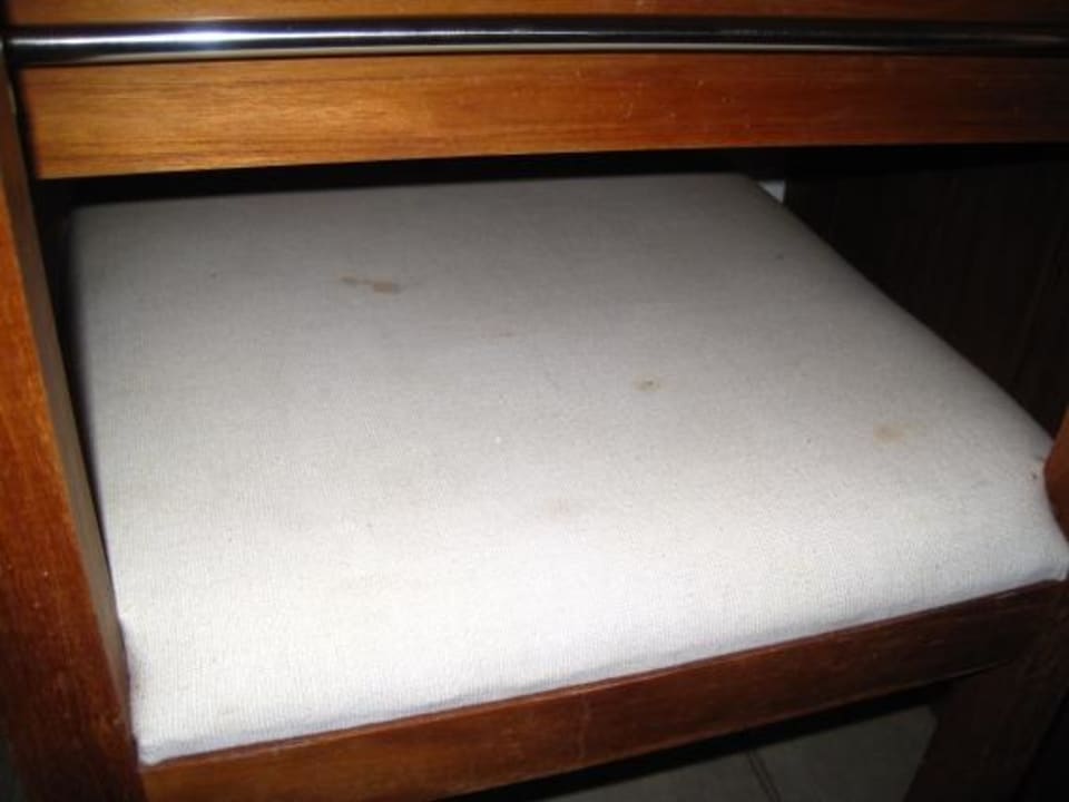 Stuhl mit Flecken Mermaid Hotel & Club