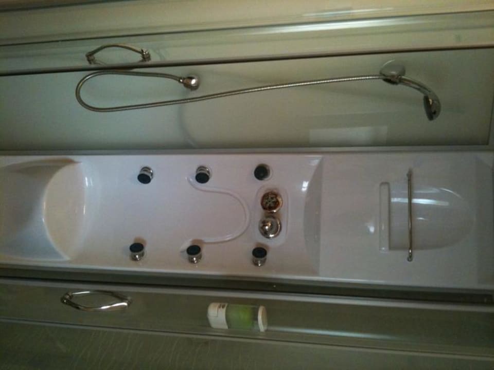 Dusche mit 6 Massagedüsen Hotel Siago