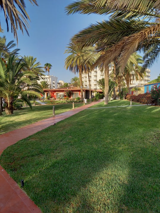 Gartenanlage HL Miraflor Suites Hotel