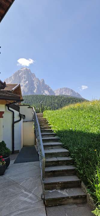 Außenansicht Hotel Rodella