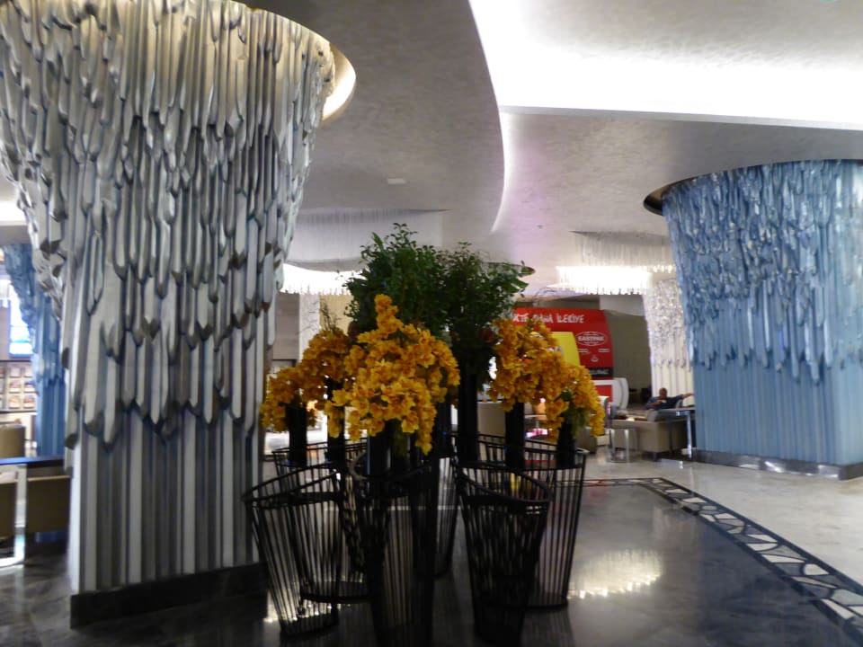 Lobby Royal Seginus