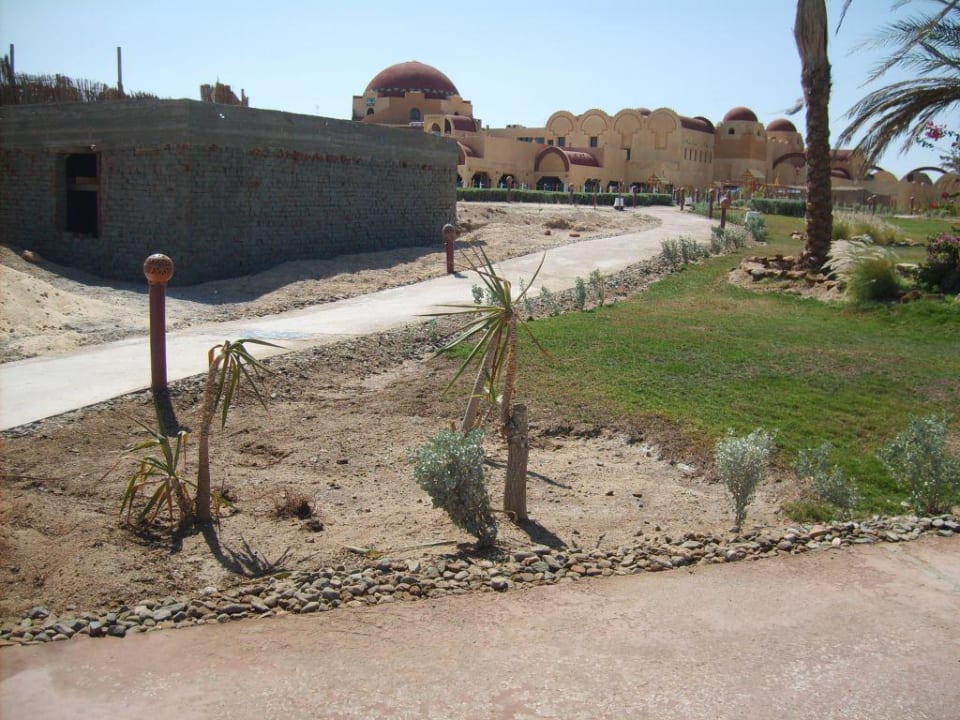 4 Sterne? Hotel Carnelia Beach Resort