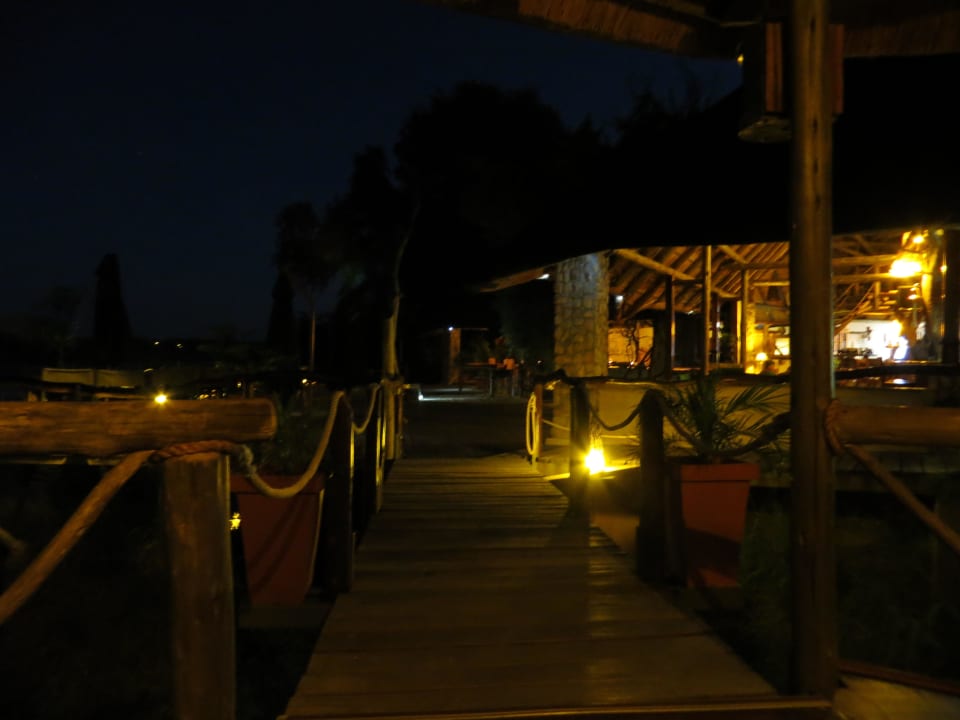 Restaurant am Abend Nunda River Lodge