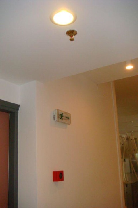 Nowoczesny sysytem przeciwpozarowy Anissa Beach & Village