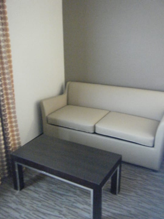 Couch Holiday Inn Express & Suites Williams