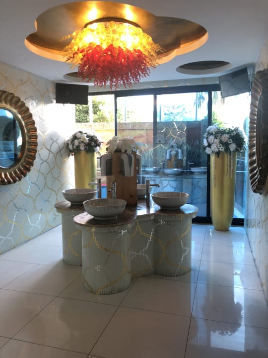 Sonstiges Granada Luxury Okurcalar