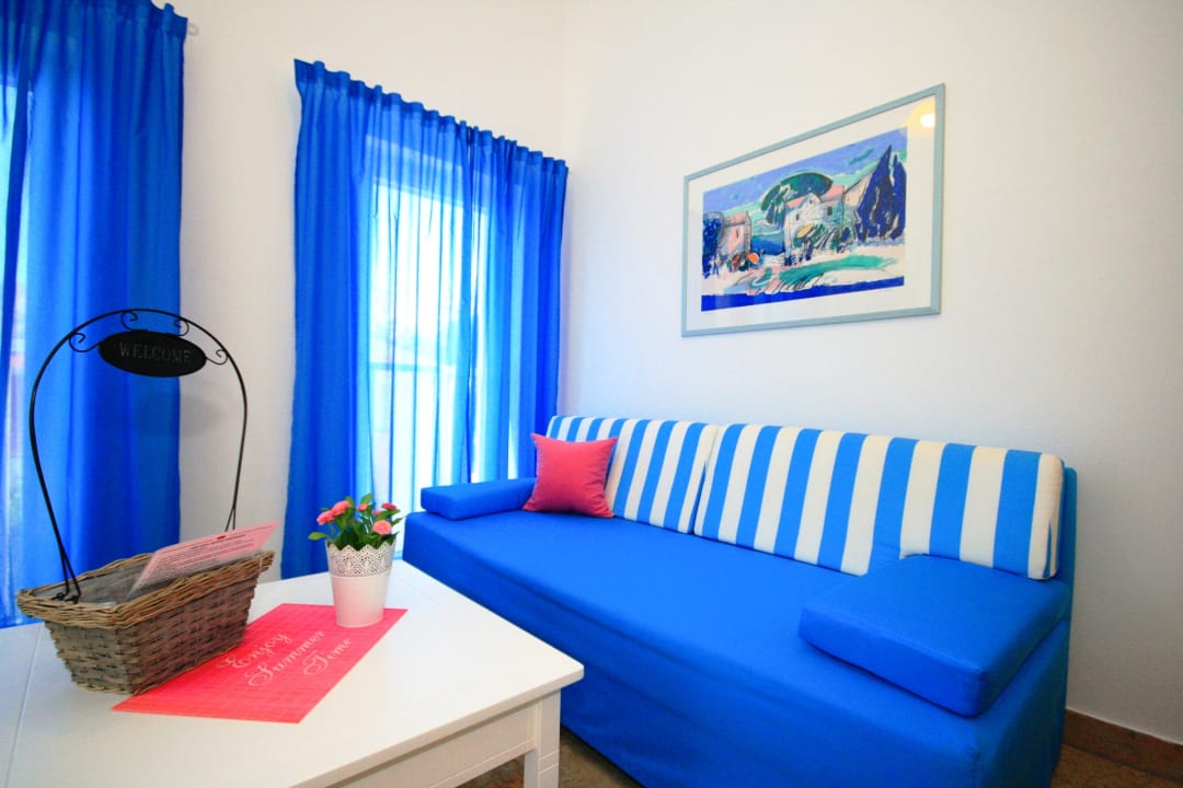 Zimmer Adorami Apartments