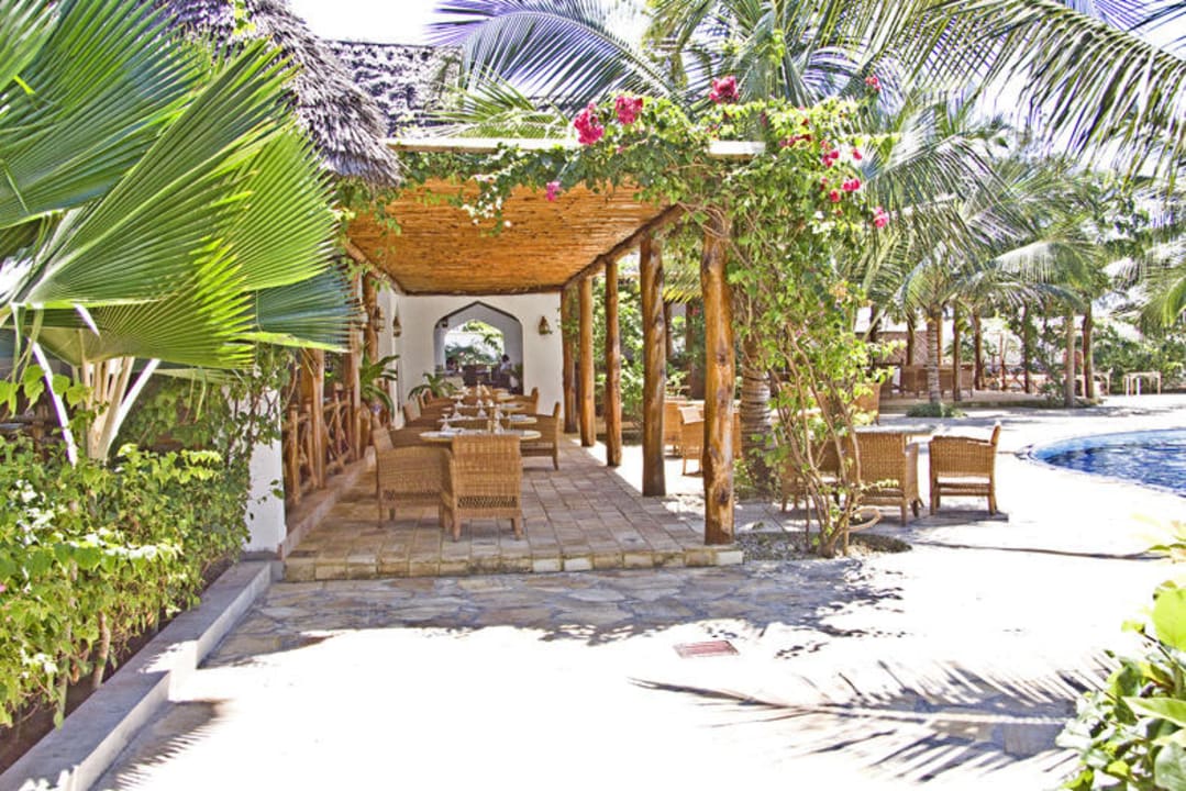 Essen mit traumhaften Blick Sultan Sands Island Resort & Spa