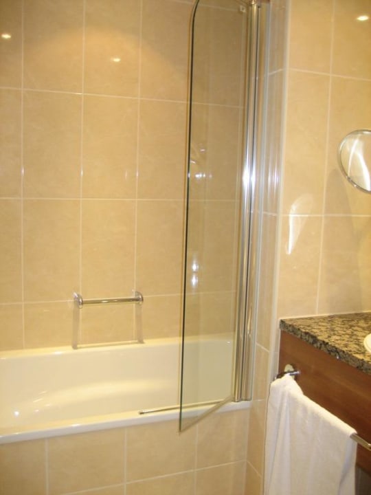 Dusche Dorint Hotel am Dom Erfurt