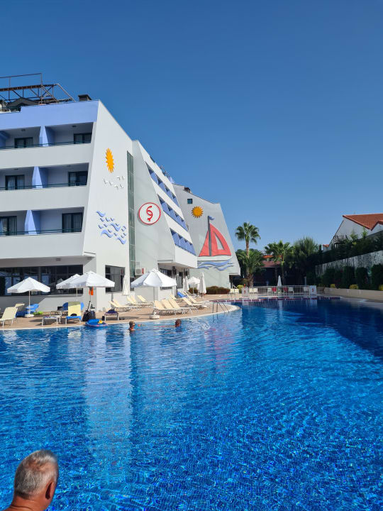 Pool Grand Seker Hotel