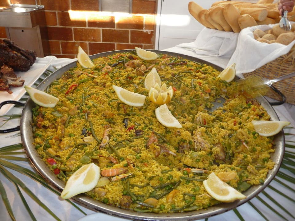 Paella einmal pro Woche Sun Club Eldorado