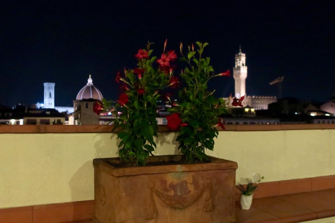Ausblick Dachterrasse by night B&B Hotel Firenze Pitti Palace al Ponte Vecchio