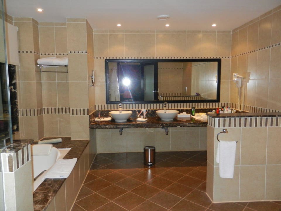 Bad Junior Suite  Rixos Sharm El Sheikh Adults Only 18 +
