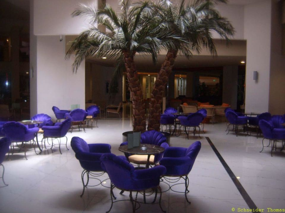 Oasis Bar Limak Lara Deluxe Hotel & Resort