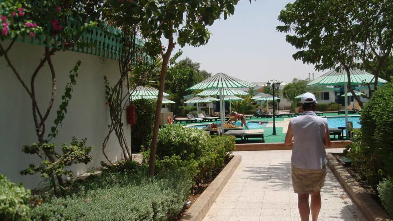 Weg zum Pool Ghazala Beach