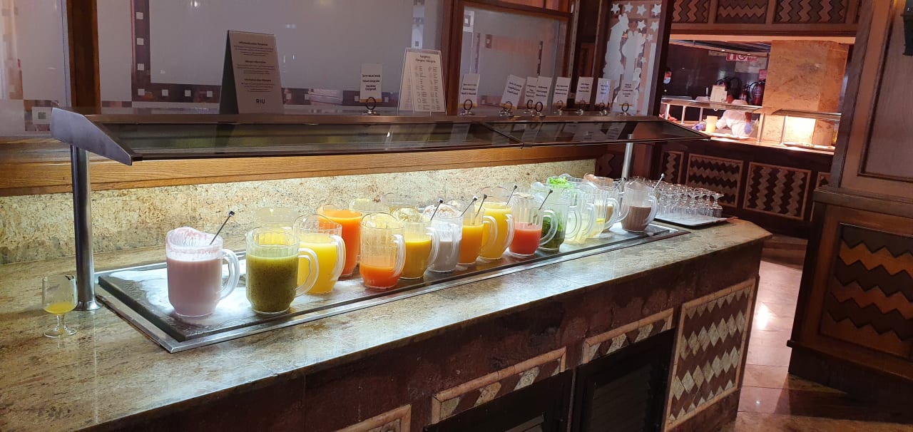 Gastro Hotel Riu Karamboa