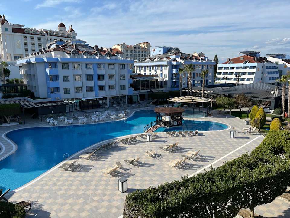 Pool Grand Seker Hotel