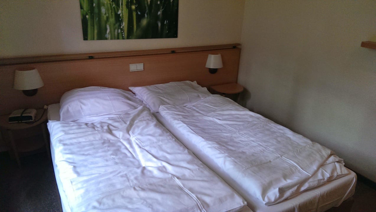 Auch die beiden Schlafzimmer....... Center Parcs De Vossemeren
