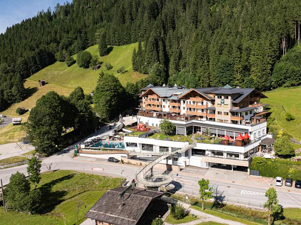 Außenansicht Kinderhotel Waldhof