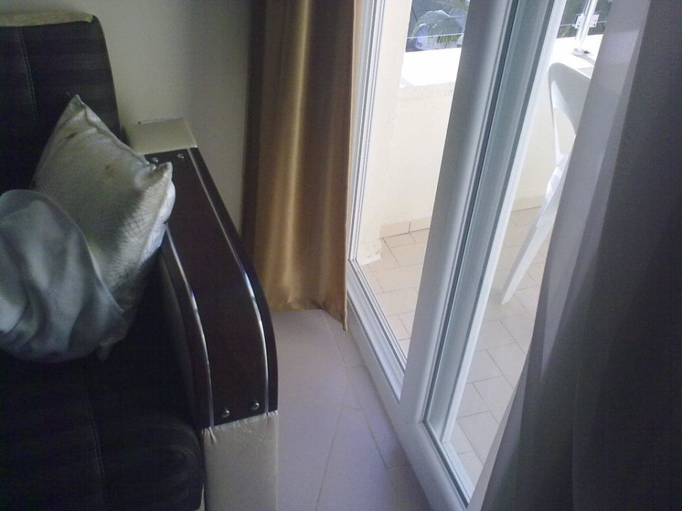 Zugang zum Balkon Club Hotel Anjeliq