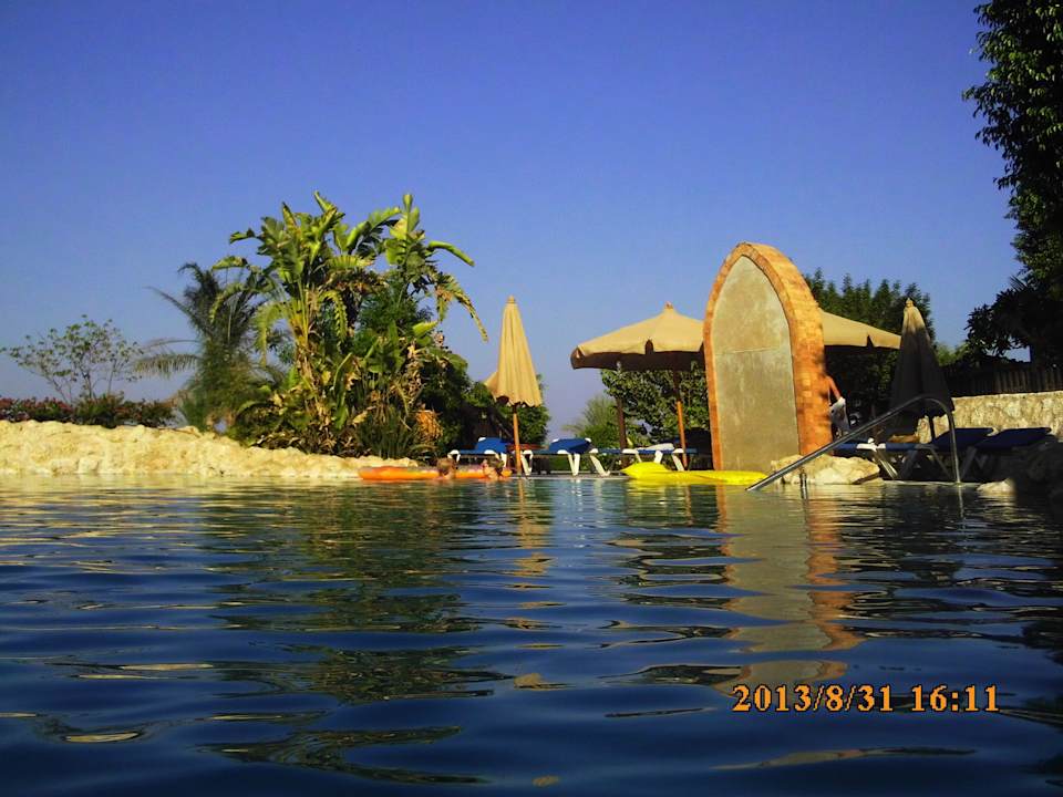 Blick vom Wasserfall aus nach rechts The Grand Hotel Sharm El Sheikh