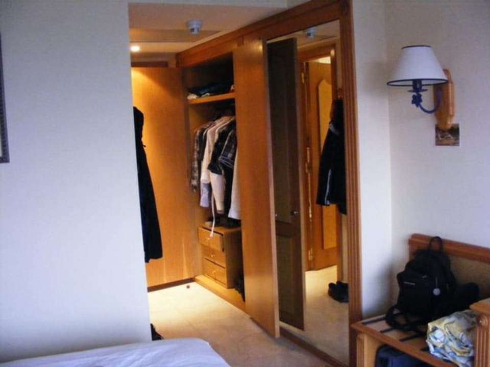 309 zu klein, zu eng, hellhörig Grupotel Acapulco Playa - Adults Only