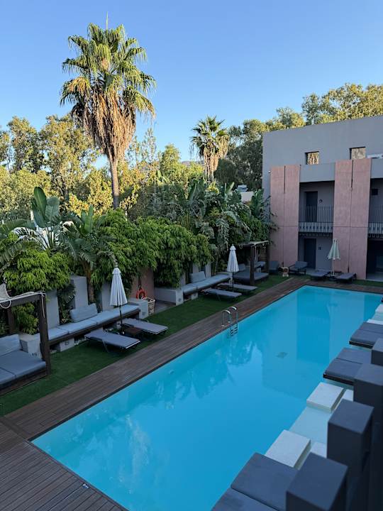 Pool Pilot Amphora Boutique Hotel