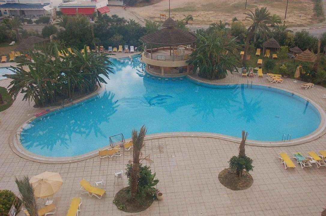 Blick auf den Pool Hotel African Queen