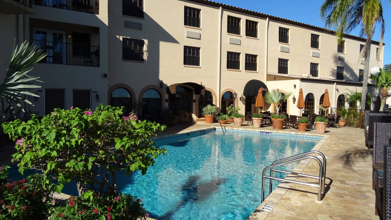 Pool Hotel Inn On The Lakes