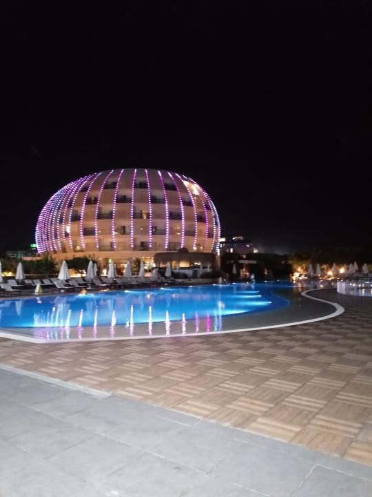 Pool Gold Island Selected