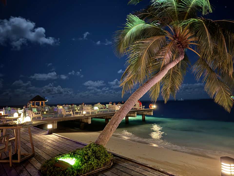 Gastro Vilamendhoo Island Resort & Spa