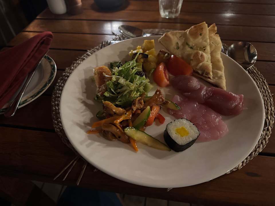 Gastro Filitheyo Island Resort